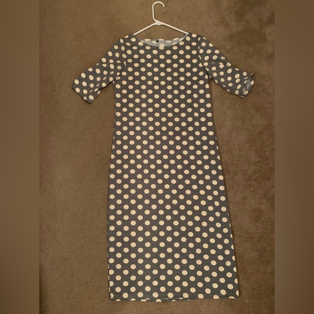 Women’s grey and cream polka dot dress size medium